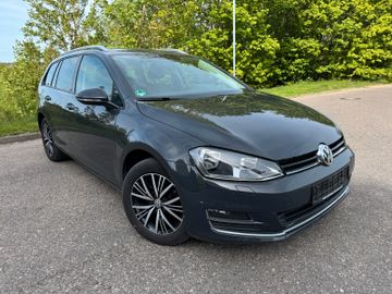 Volkswagen Golf - 1
