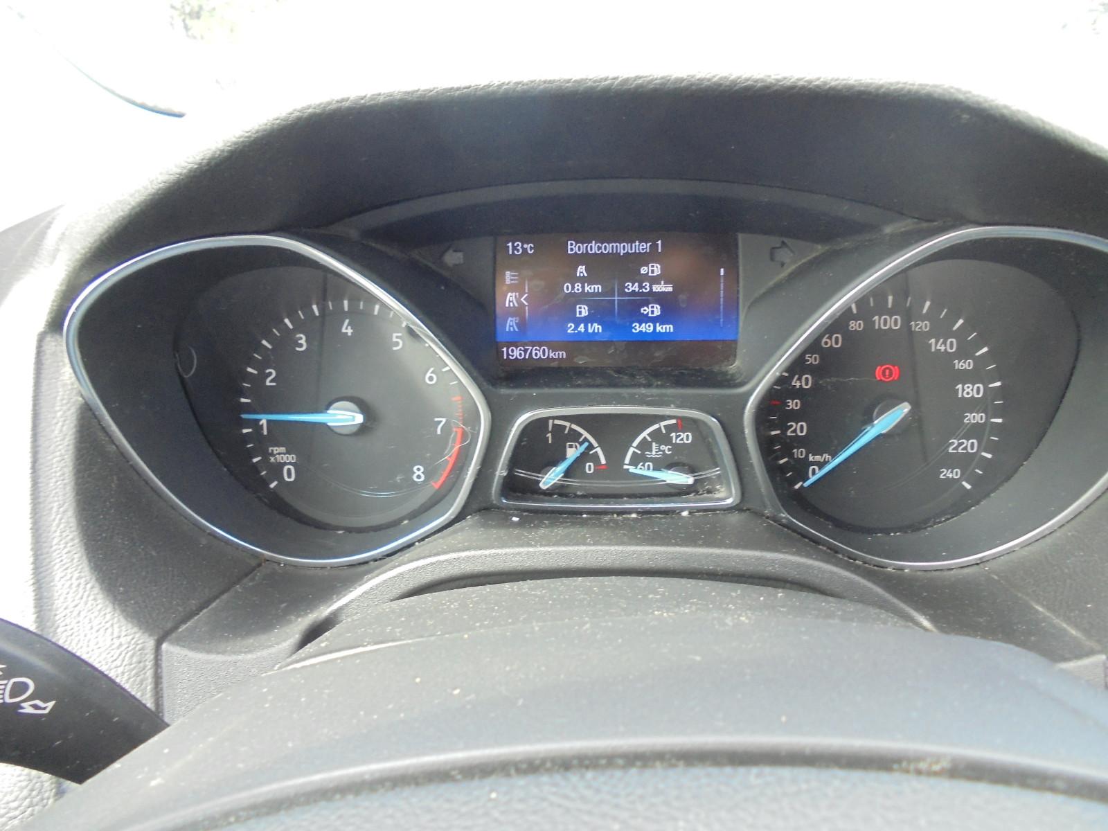 Ford Focus 2015 — photo 13