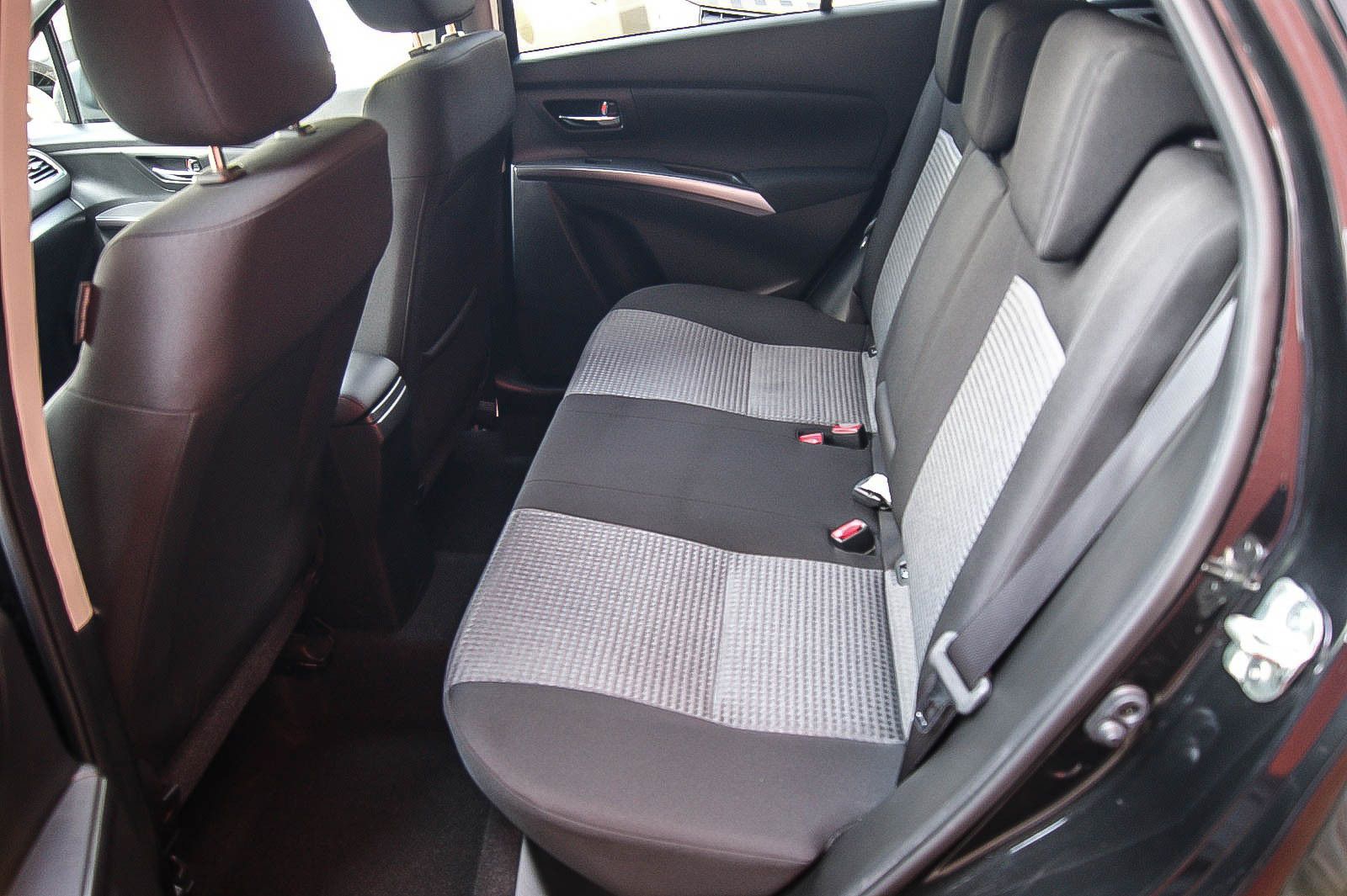 Fahrzeugabbildung Suzuki S-Cross 1.4 Comfort ALLGRIP KAMERA ANHZV LED