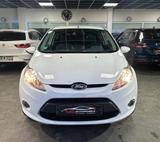 Ford Fiesta 1,6 Ti-VCT Sport/Silber-Met./Indiv. II - Ford Fiesta aus 2009: 1.6