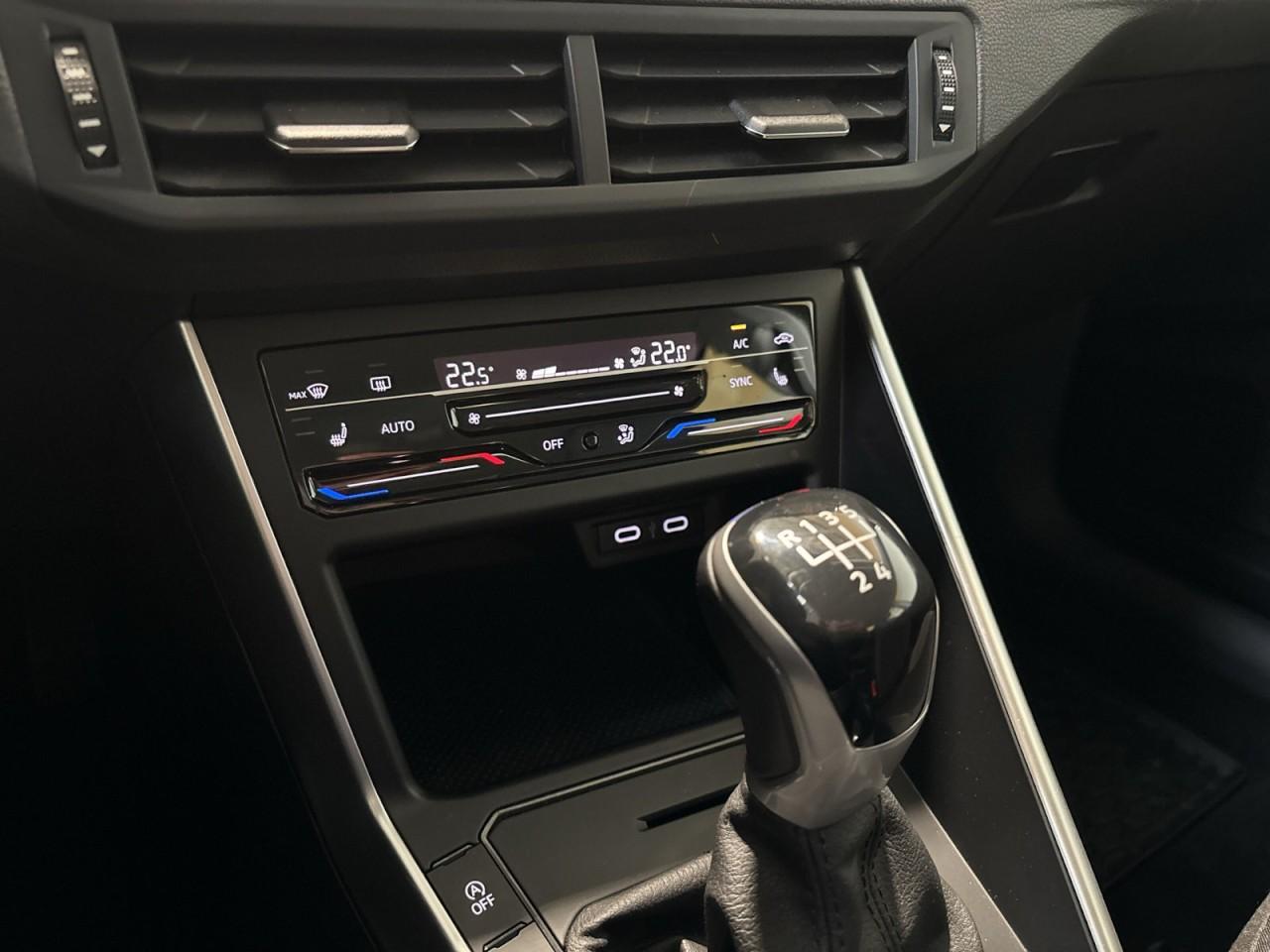 Volkswagen Polo 1.0 TSI Life+USB+DAB+BAA+NSW+SHZ+MAL+EPH+RS, миниатюра 17