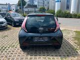 Toyota Aygo AYGO x-play touch - Toyota Aygo (X): Automatik