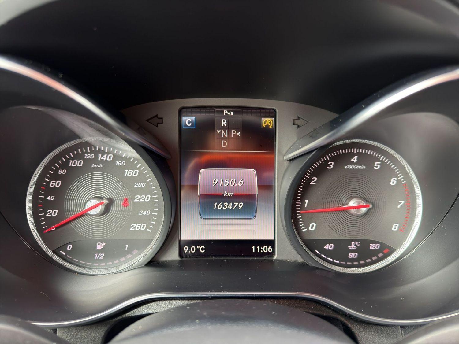 Mercedes-Benz GLC 300 4Matic AMG Line Navi LED ILS Leder R-Cam