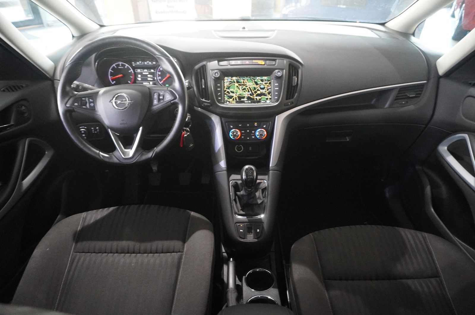 Fahrzeugabbildung Opel Zafira C 1.4T ACTICE 7-SITZE NAVI/LED/SH/PDC/AHK