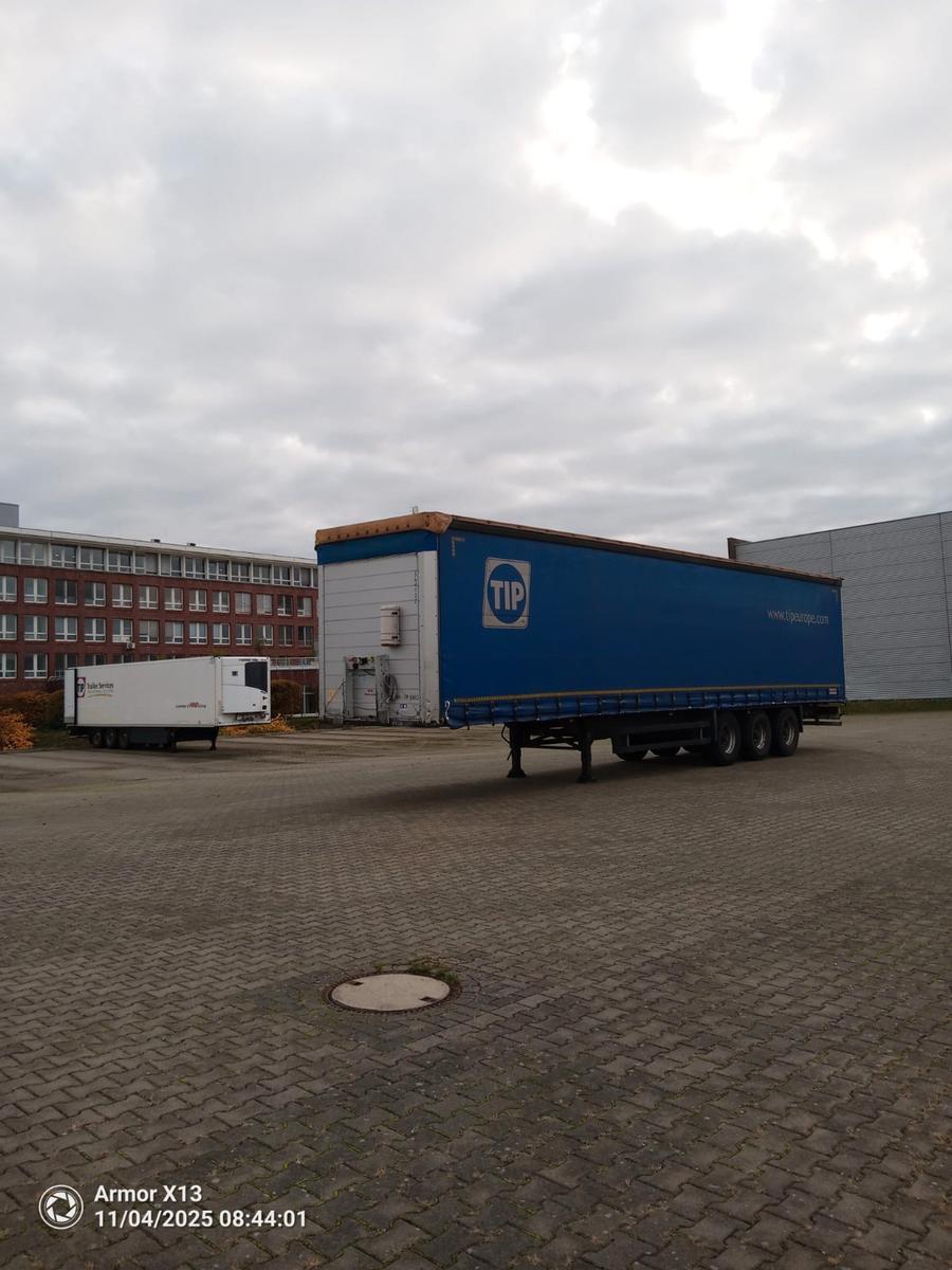 Schmitz Cargobull Trailer Curtainsider Sliding Roof Straight