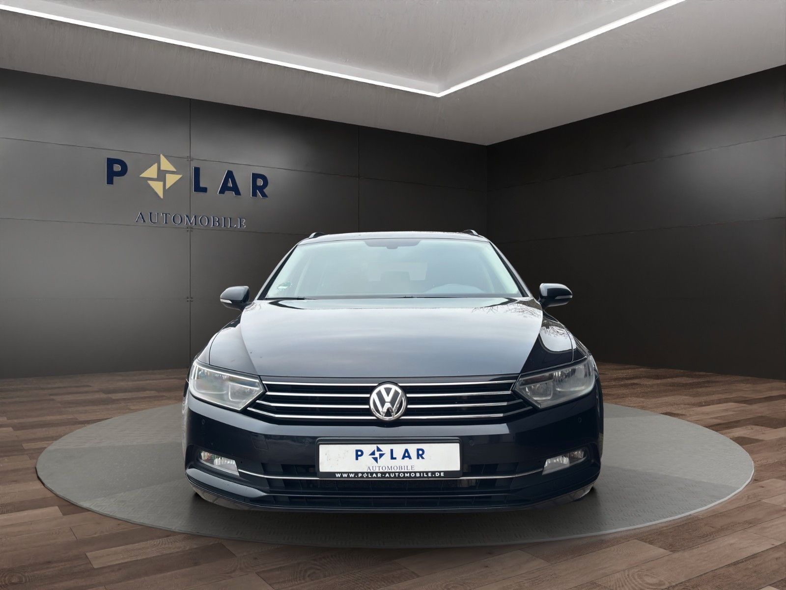 Fahrzeugabbildung Volkswagen Passat Massage/Pano/Sitzheiz/ACC *Zahnriemen neu