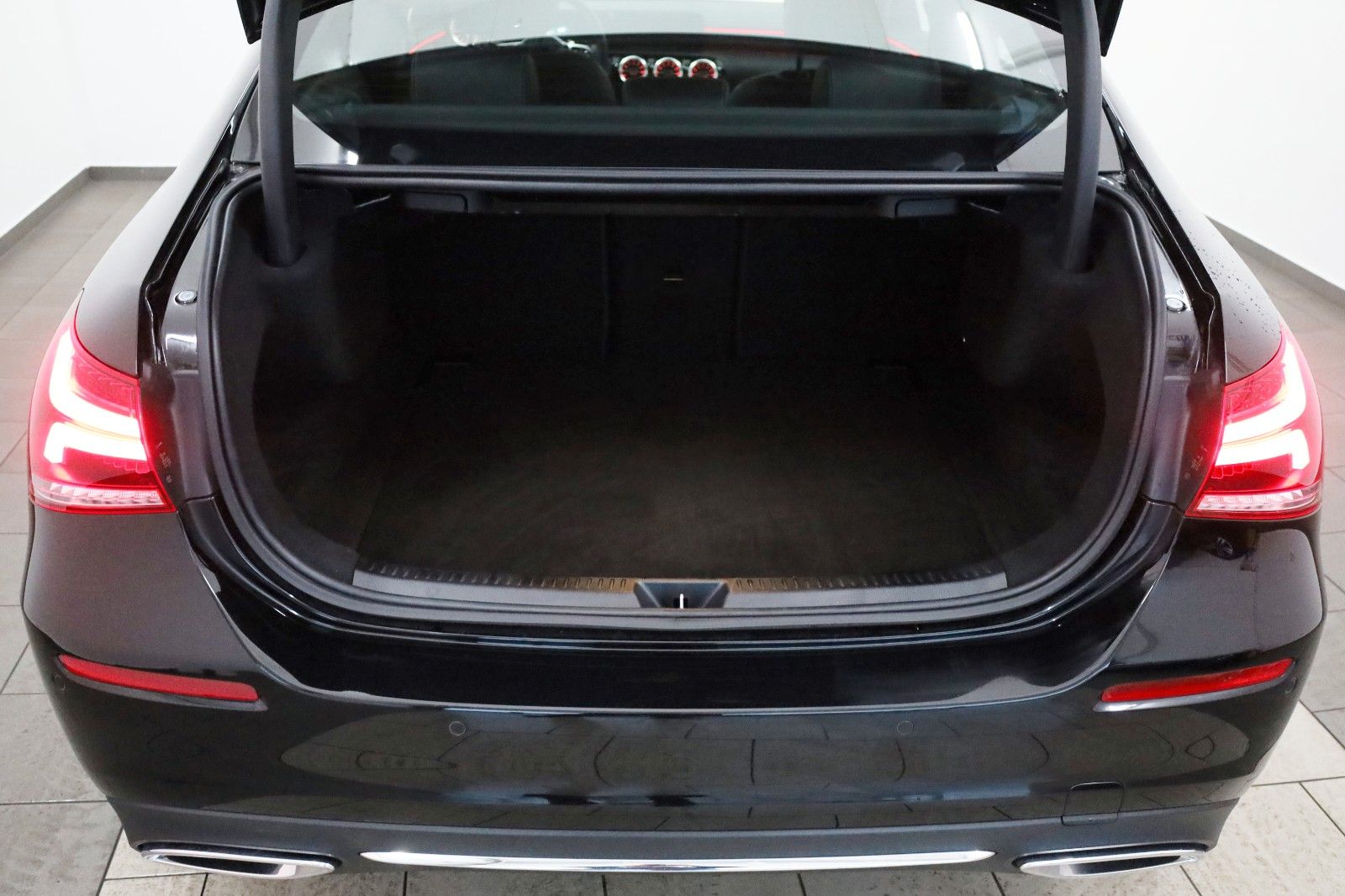 Fahrzeugabbildung Mercedes-Benz A 220d Lim. Progressive T.Leder,Navi,LED,SH,Park