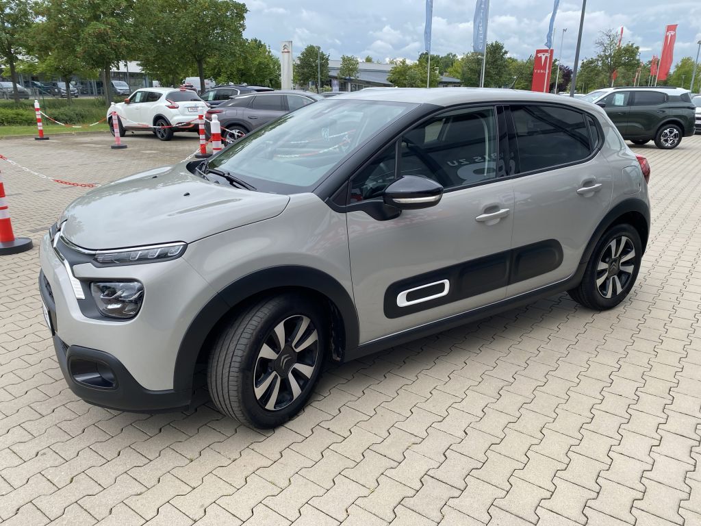 Fahrzeugabbildung Citroën C3 Pure Tech 110 S&S MAX *Navi*Rückf.k.*