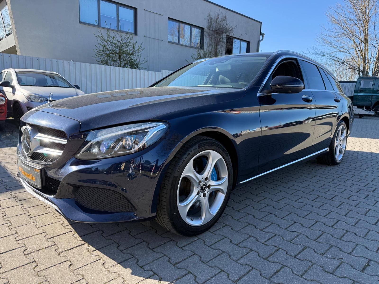 Mercedes-Benz C 350 T e / HUD/XENON/DSC/PANO/BURMISTER