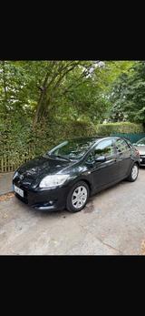 Toyota Auris 1.6 mit 132 ps 2010 - Toyota Auris in Düsseldorf