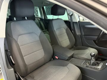 Volkswagen Passat Variant - 12