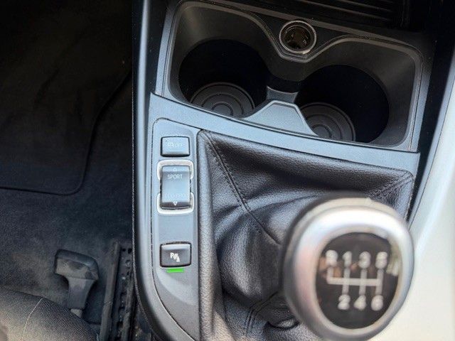 Fahrzeugabbildung BMW 118d xDrive Advantage 150PS LED/PDC/SHZ!