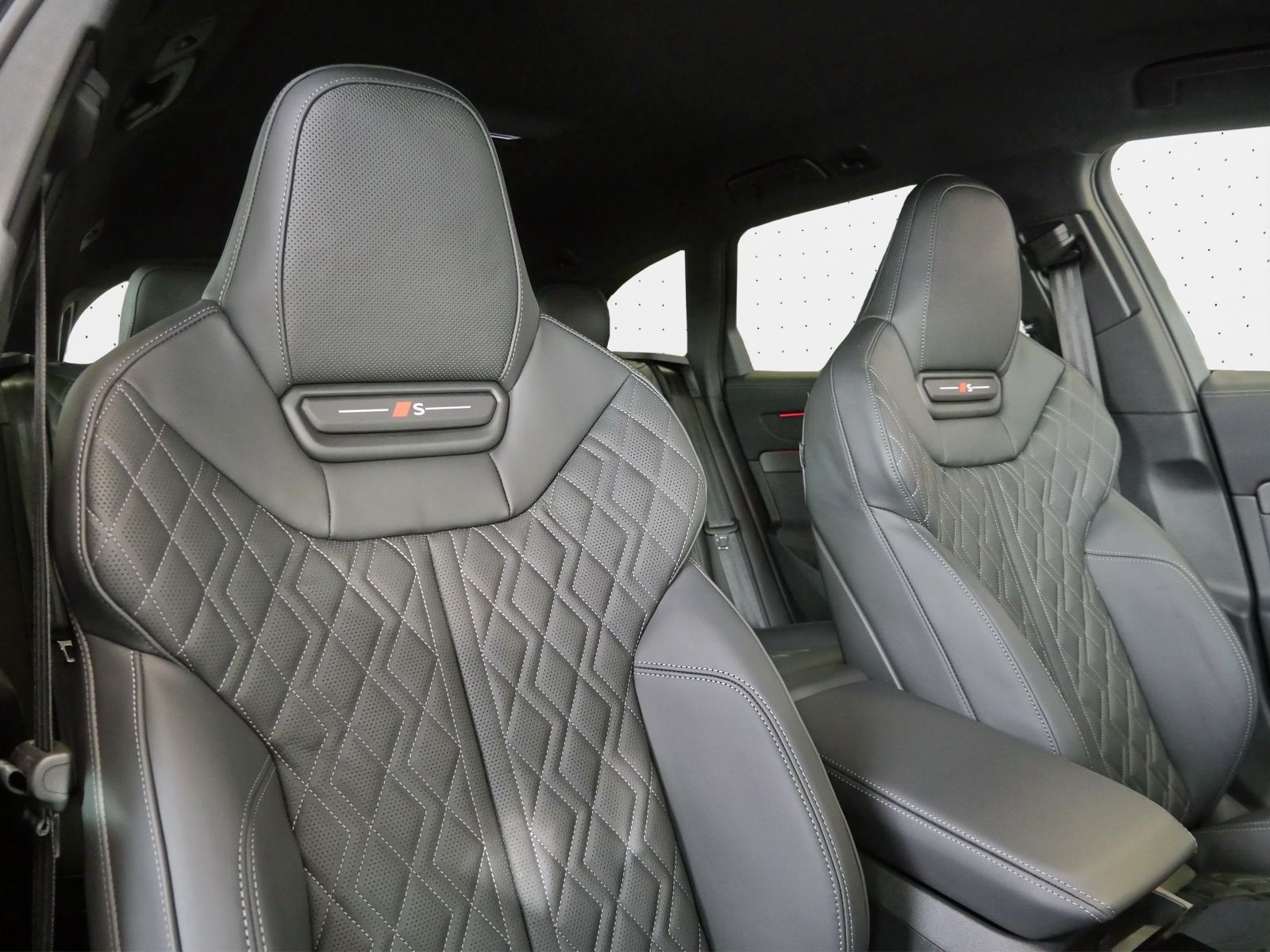 Audi A6 - Bild 10