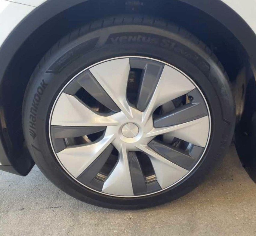 Tesla Model Y Long Range Dual AWD AHK Pano Berlin foto 10