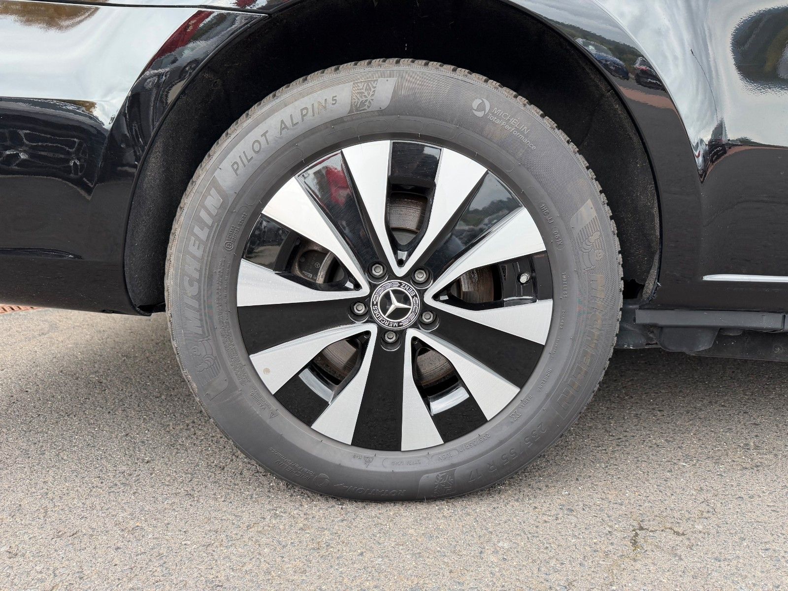 Fahrzeugabbildung Mercedes-Benz V 300 d AVANTGARDE Extralang 360Kamera Standh