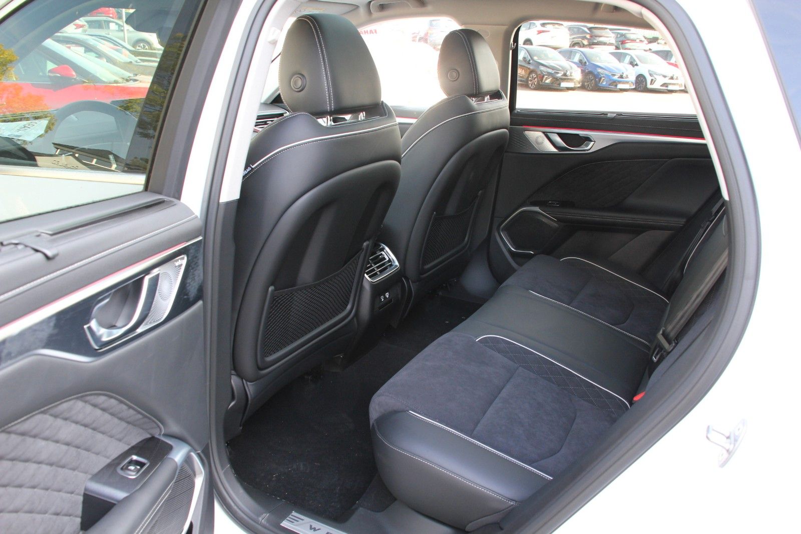 Fahrzeugabbildung GWM Wey 05 2.0 PHEV 350 kW AWD Luxury