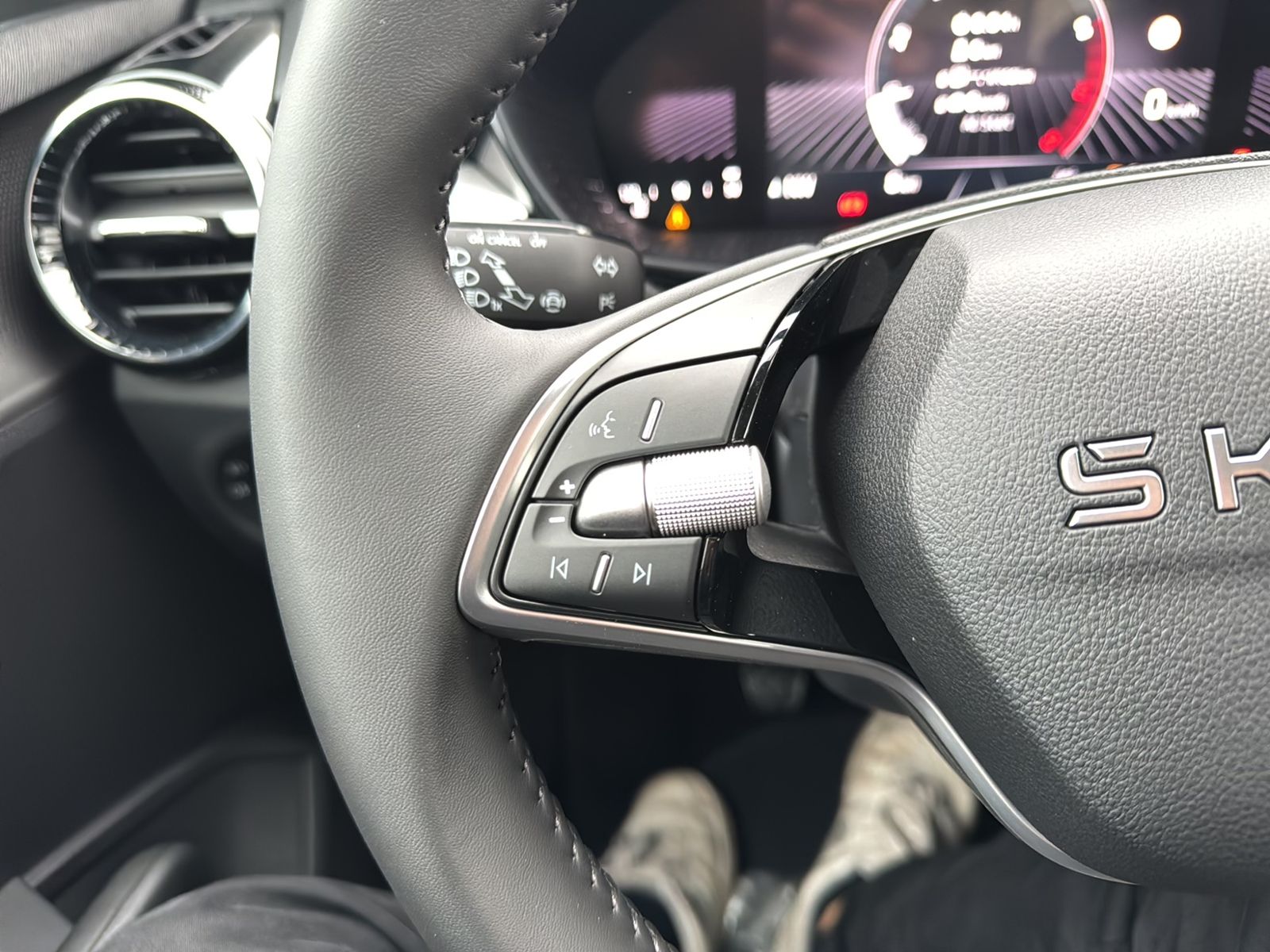 Fabia 1.0 TSI Selection, Vorbereitung AHK, LED,