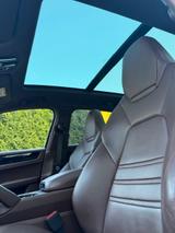 Porsche Cayenne 3.0 V6 Tiptronic - - Porsche Cayenne mit Benzin-Antrieb: Grau, mit Apple Carplay