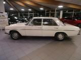 Mercedes-Benz /8 Lim. 200D T-Leder. - Offers