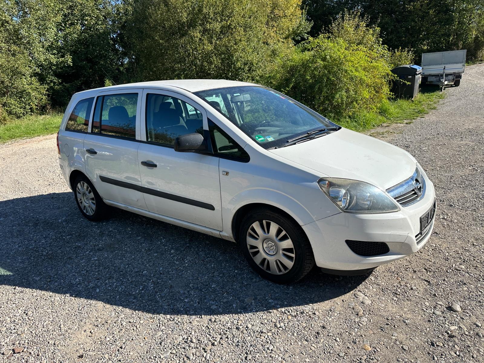 Opel Zafira 1.6 ecoFLEX Family- Tüv 12,2026- Klima