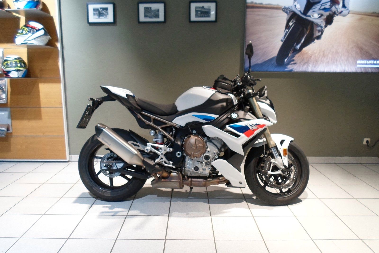 Fahrzeugabbildung BMW S1000 R mit Oil-Inklusive (5/50)