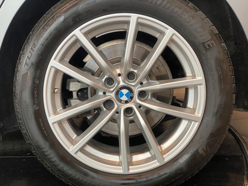 BMW 318d Touring Curved DrivingAssistant Sthzg LED foto 8