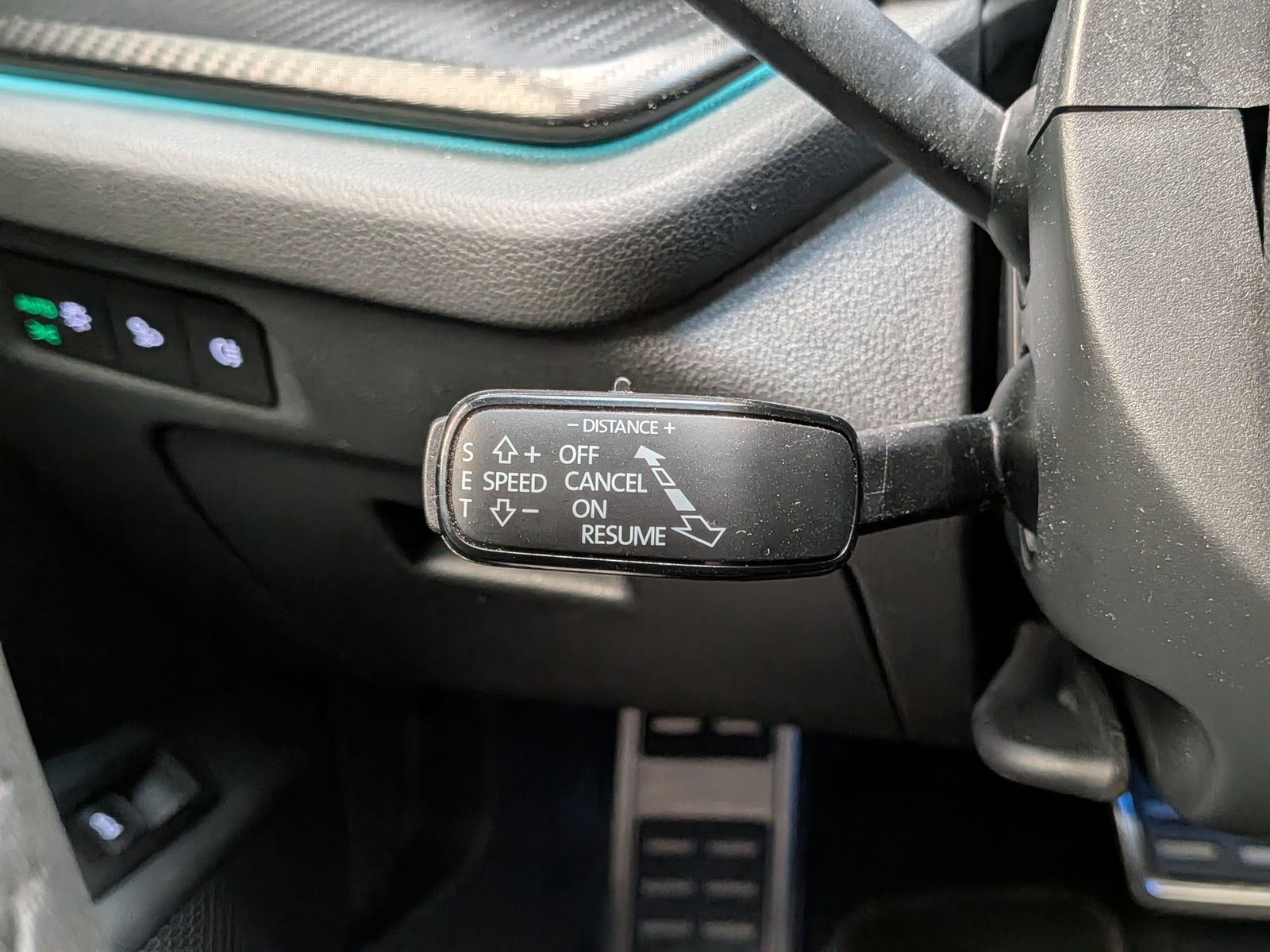 Fahrzeugabbildung SKODA Octavia 1.5 TSI Sportline MATRIX PANO AHK 5J-Gar
