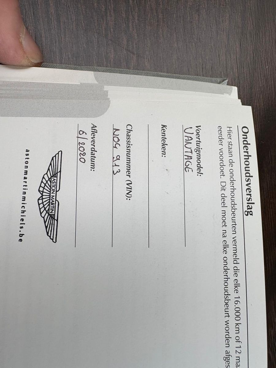Fahrzeugabbildung Aston Martin V8 Vantage 4.0 V8 voll sehr gepflegt
