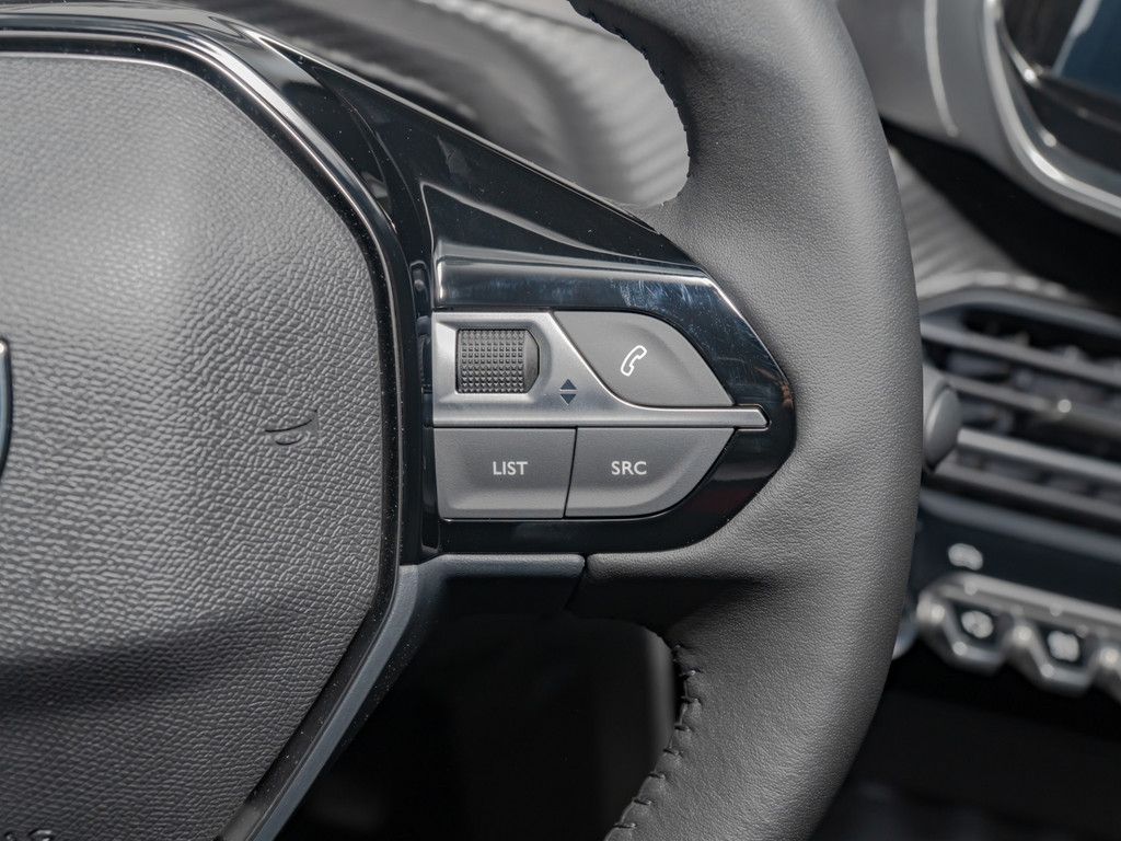 Peugeot 208 - Bild 12