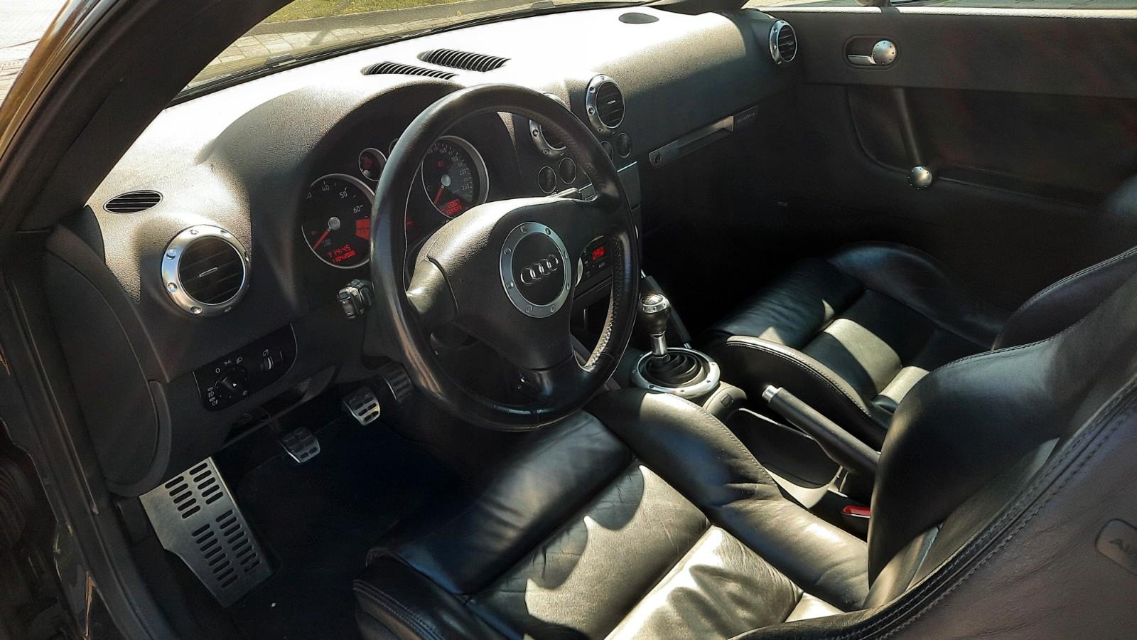 Audi TT Coupe 3.2 quattro 8N - Handschalter, schwarz