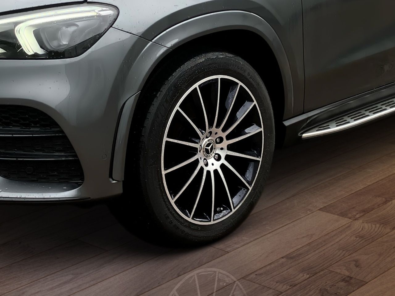 Fahrzeugabbildung Mercedes-Benz GLE 400 d 4M AMG+NIGHT+PANO+AIRMATIC+STANDHEIZ+