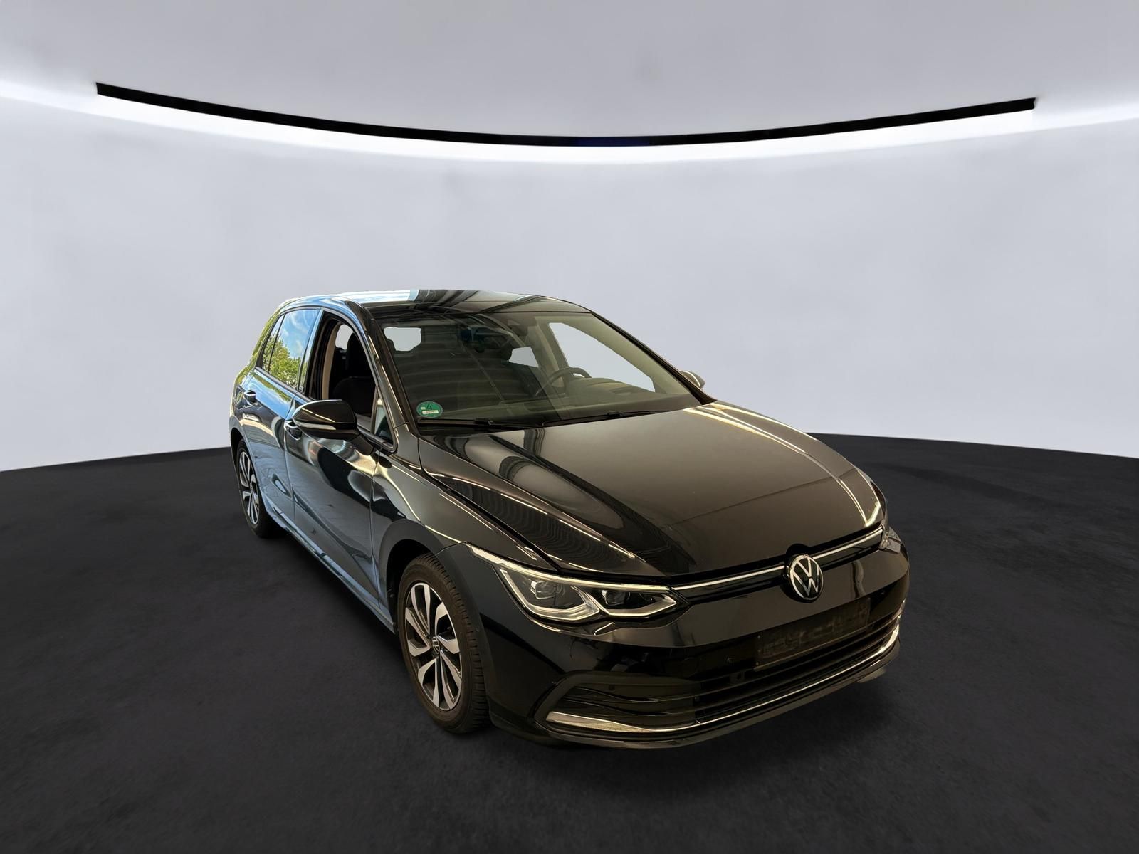 Volkswagen Golf VIII 2.0 TDI DSG/PANO/IQ LIGHT/HEADUP/AHK imagem 2