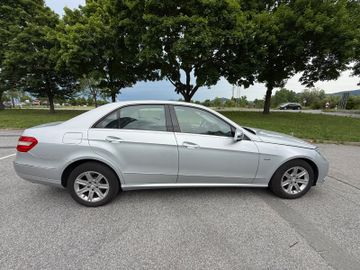 Mercedes E 220 - 9