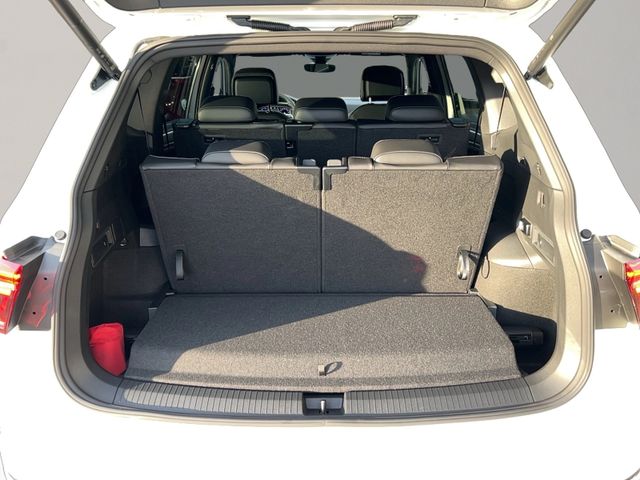 Tiguan Allspace R-Line 2.0 TDI 4MOTION, AHK, 7-S