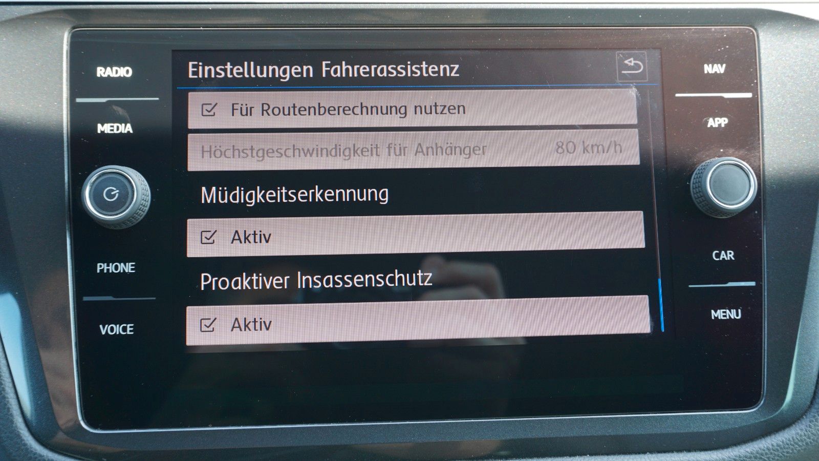 Fahrzeugabbildung Volkswagen Tiguan 4M R-Line Navi,LED,ACC,DCC,Kamera,Head Up