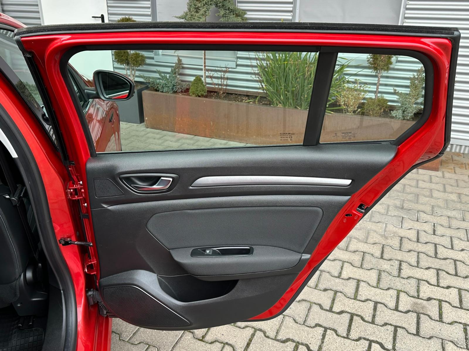 Renault Megane Grandtour TCe 140 EDC Zen*Navi*LED*DAB*AC