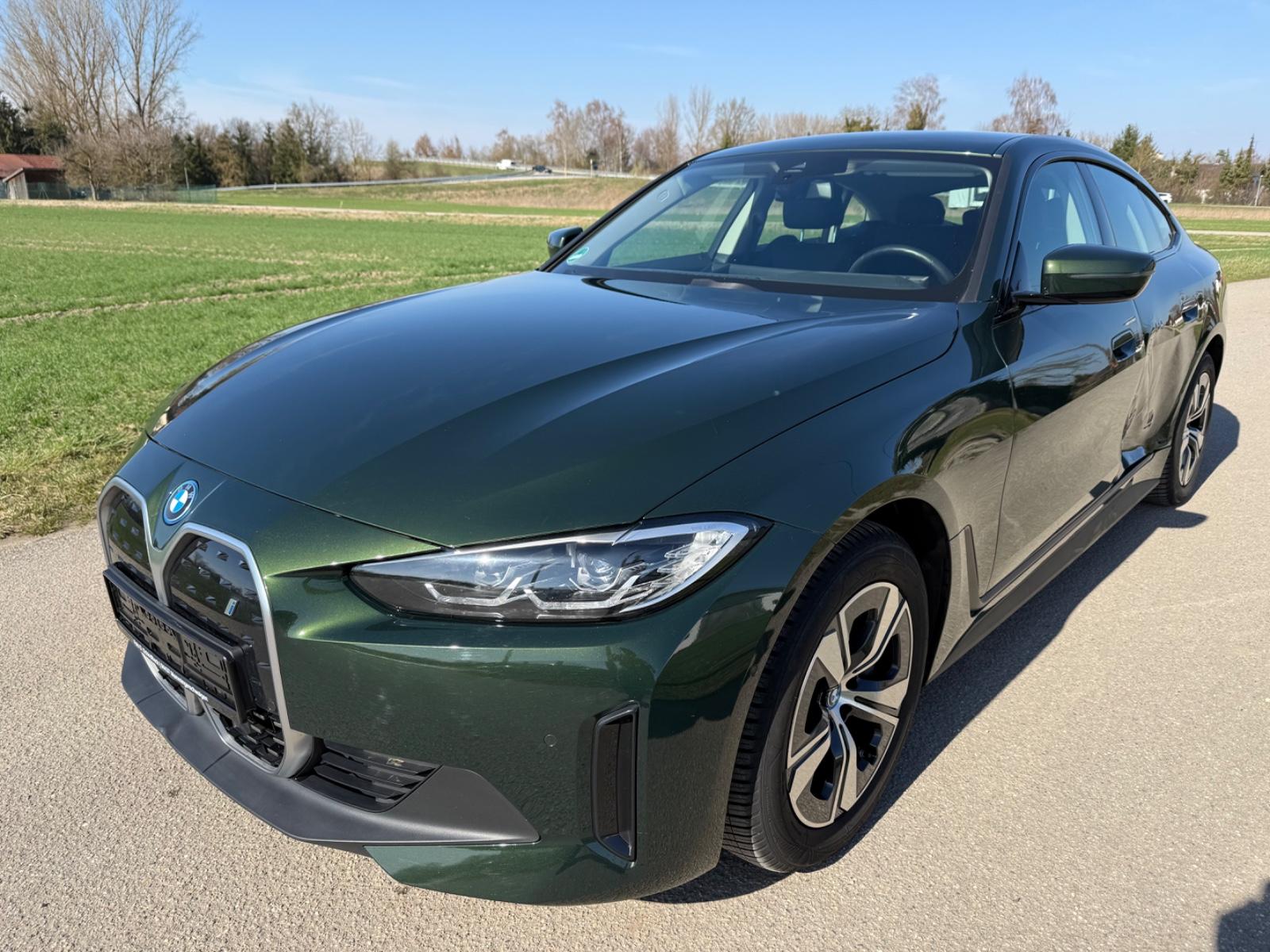 BMW i4 35 eDrive Gran Coupe Sportsitz/Kamera/LED/ACC