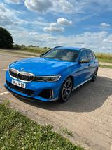 BMW M340d Individuallack., HUD, Laser, elektr. AHK, - mit Diesel-Antrieb: Elektrische Wegfahrsperre, Kombi, mit Klimaautomatik, Elektr