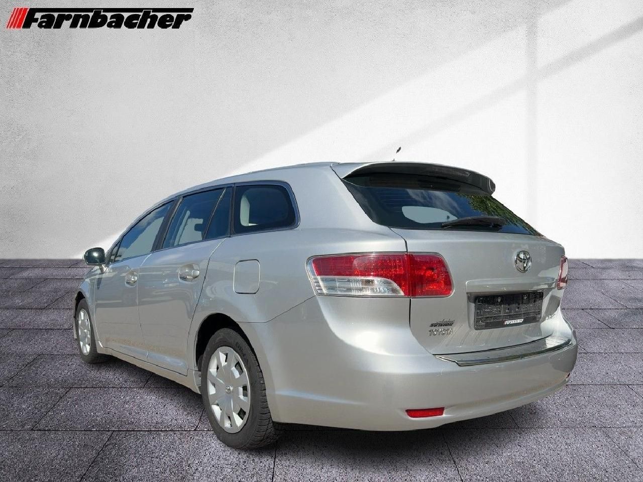 Fahrzeugabbildung Toyota Avensis 1,8 Kombi Multidrive S Sol*