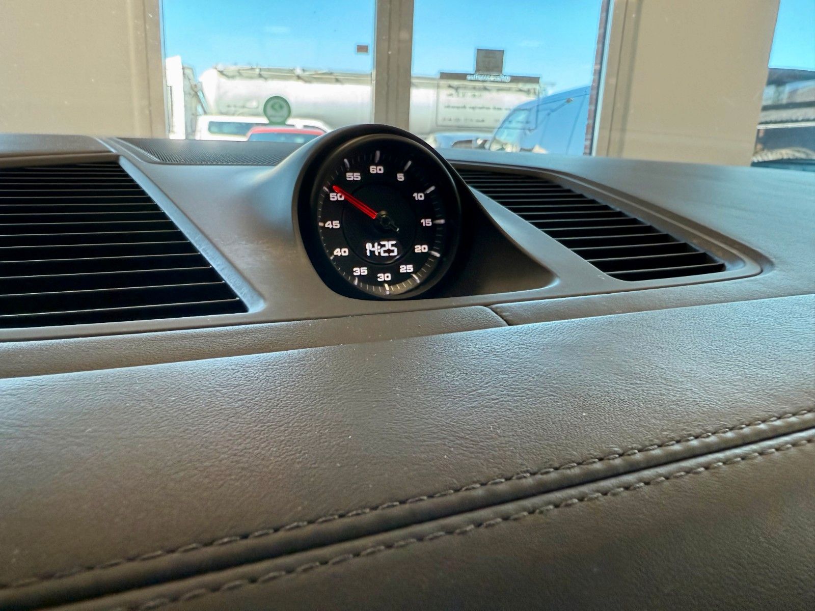 Fahrzeugabbildung Porsche Cayenne GTS Coupe SportDesign/HeadUP/ACC/Keyless