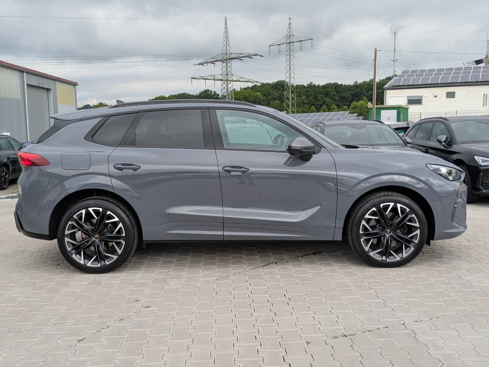 Fahrzeugabbildung CUPRA Terramar 2.0 TSI 4D VZ HUD*MATRIX*PANO*DCC*20"