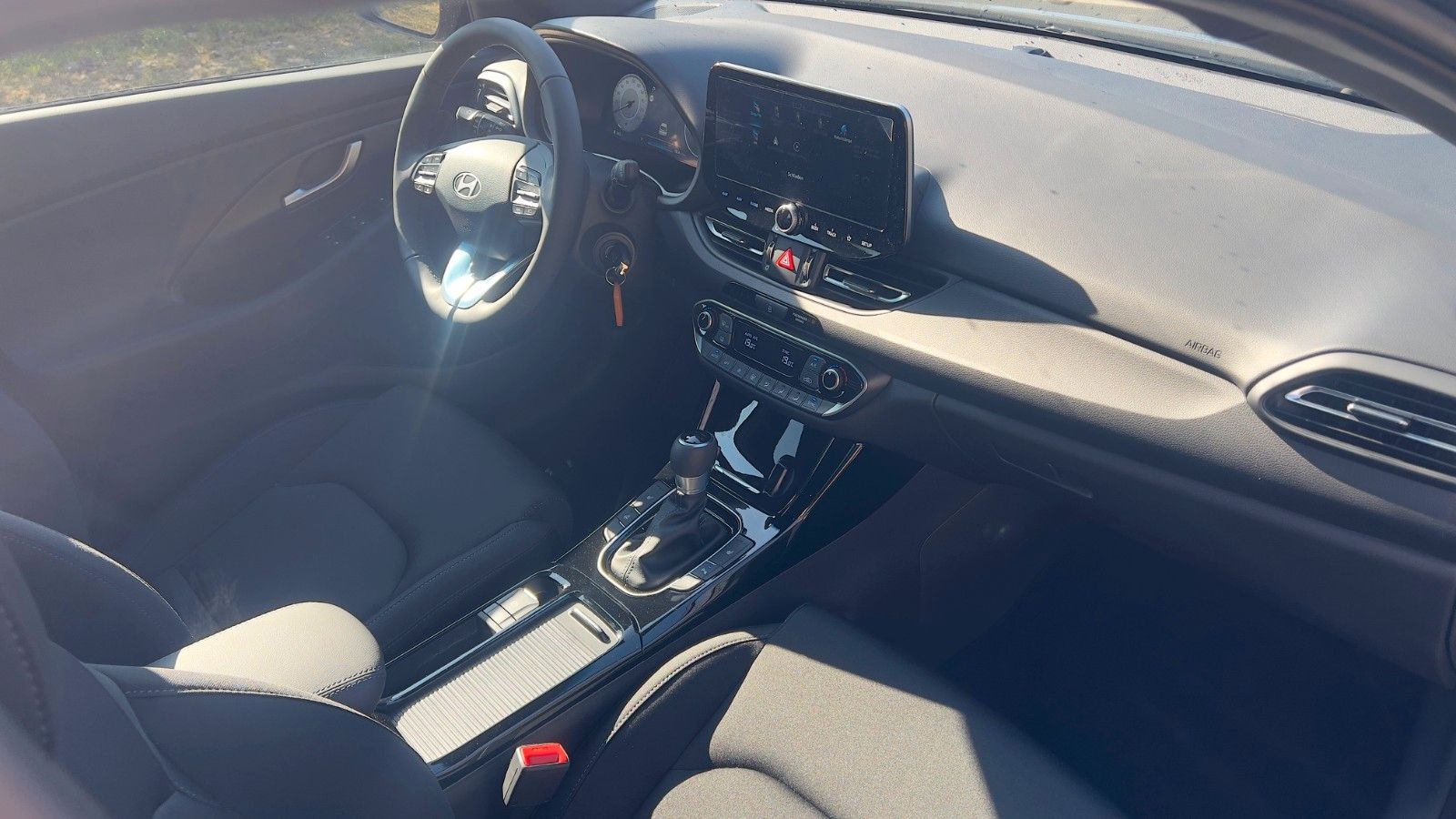 Fahrzeugabbildung Hyundai i30 1.0 T-GDI Advantage *Navi*CarPlay*RFK*LED*