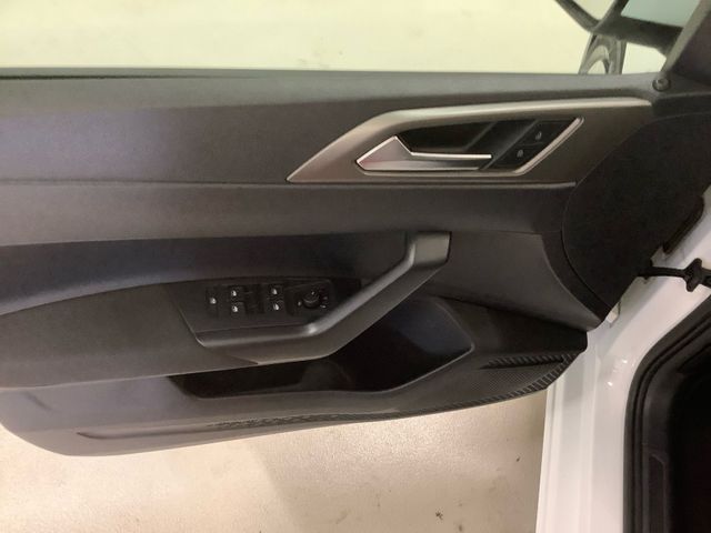 Polo Comfortline 1,0 l 59 kW   Klima, SHZ, DAB+,