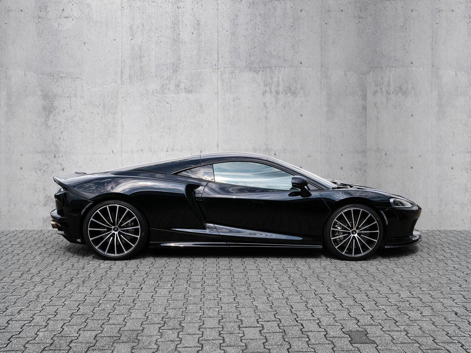 McLaren GT Abyss Black, Premium&Practicality Pack
