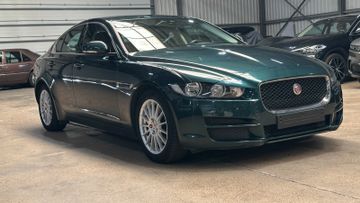 Jaguar XE - 3