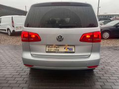 Fahrzeugabbildung Volkswagen Touran 7 Sitze SCHECKHEFTGEPFLEGT
