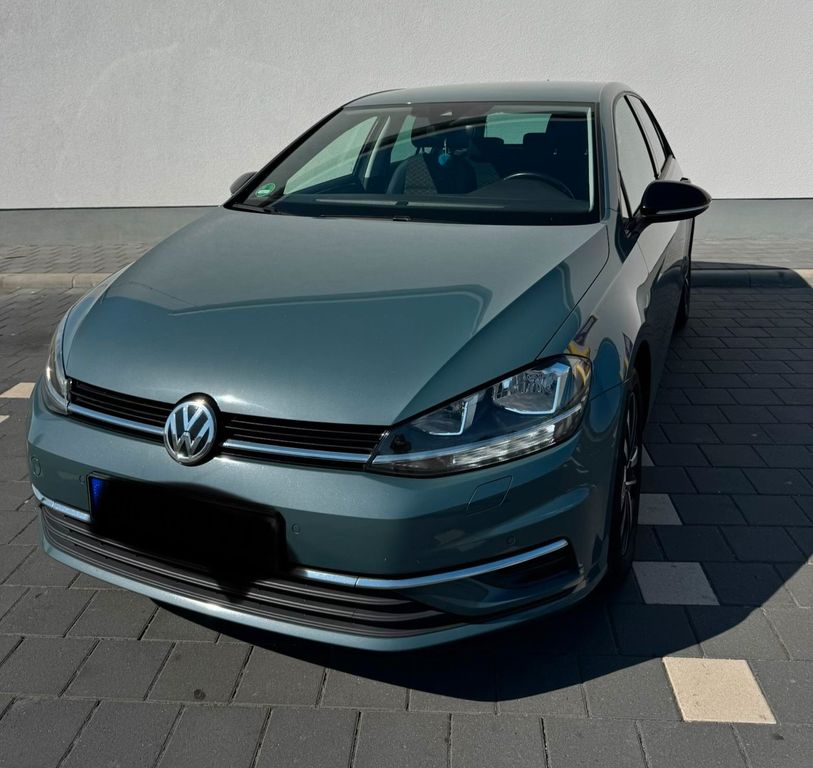 Image of Volkswagen Golf