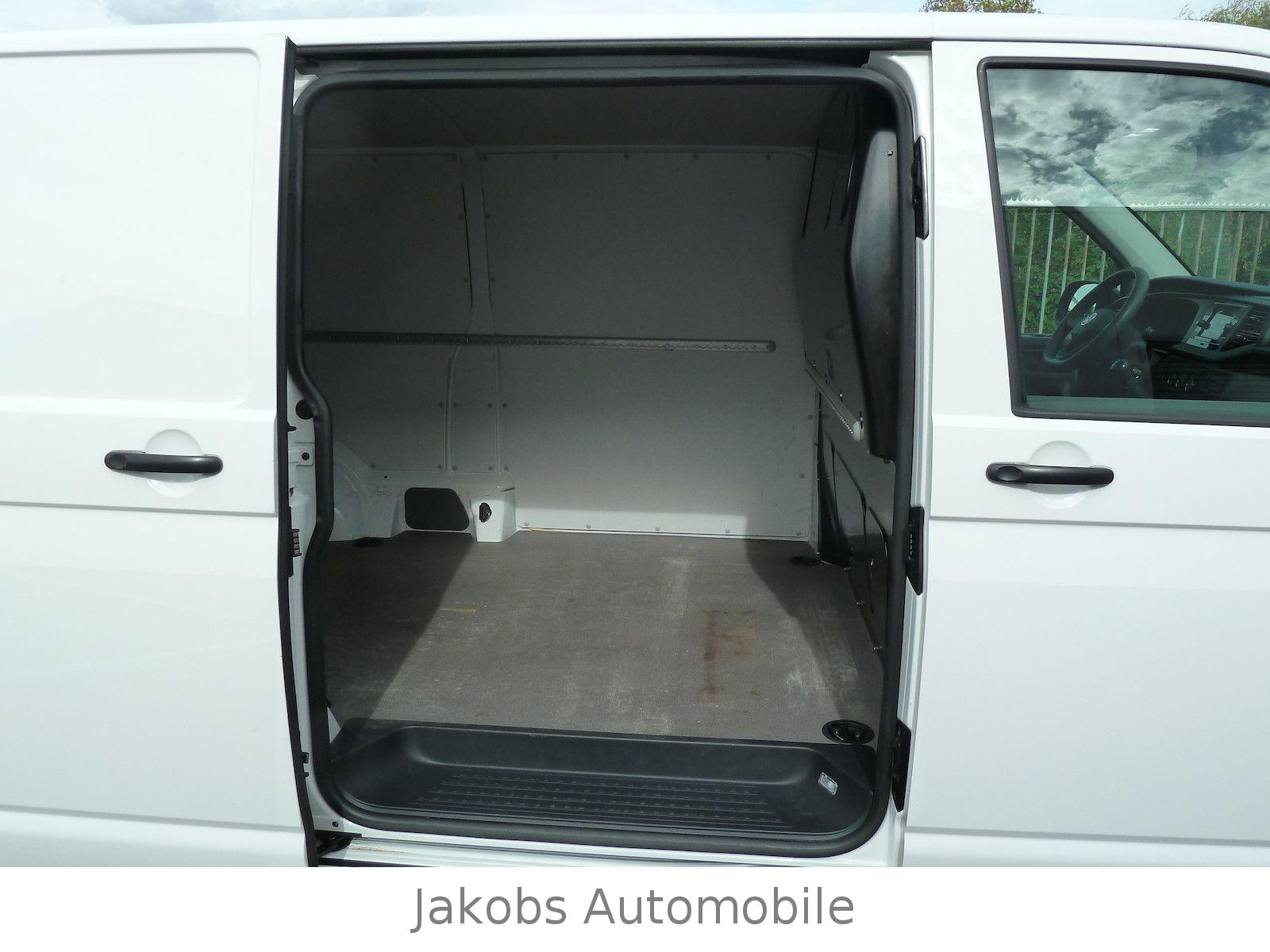 Volkswagen T6.1 Transporter Lang 2.0 TDI 4 Motion Standheiz