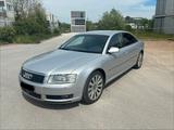 Audi A8 4,2 V8 - Audi A8 aus 2003: 4.2
