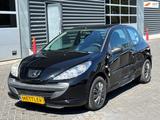 Peugeot 206 + 1.1 XR, AHK - gebrauchte Peugeot 206 aus dem Jahr 2011